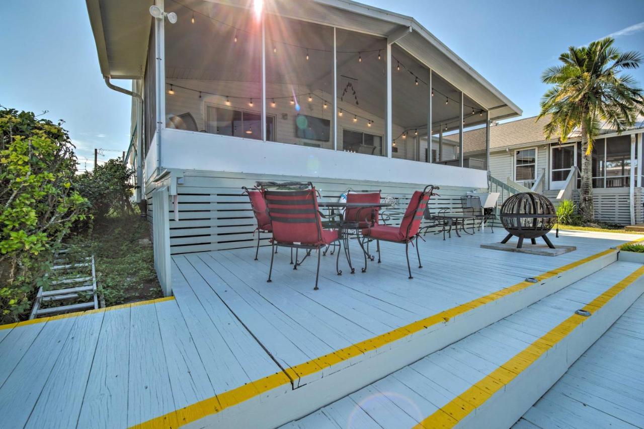 Retreat On The River With Boat Dock, Porch, And Grill! Хомосасса Экстерьер фото